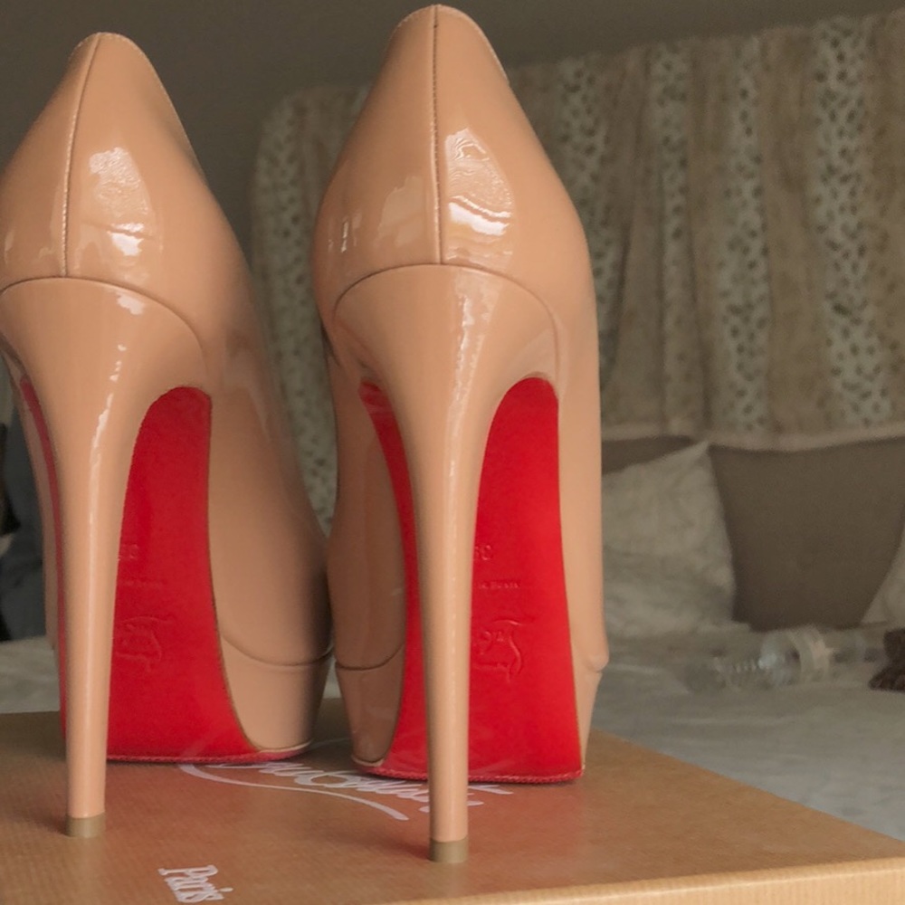 christian louboutin Heels